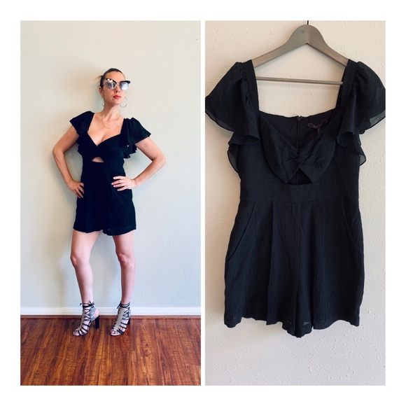 BCBGMaxAzria Women’s Black Short Sleeve Cocktail Romper Size Medium NWT - Picture 2 of 7